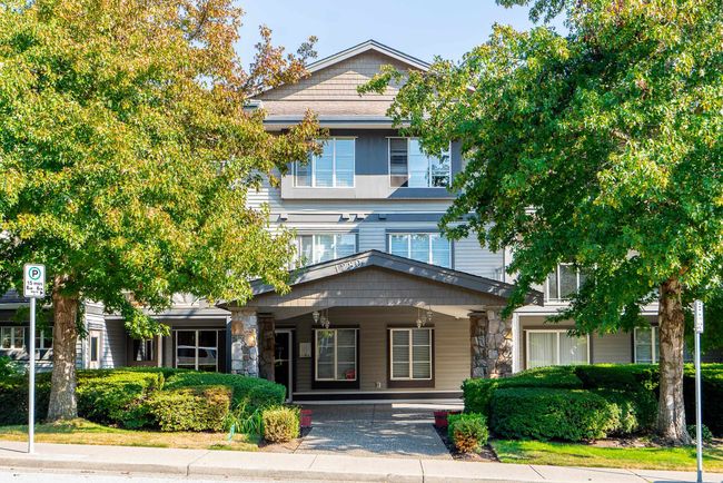 102 - 1280 Merklin Street, Condo with 2 bedrooms, 2 bathrooms and 1 parking in White Rock BC | Image 2