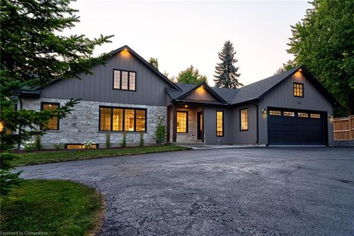 18 Northside Dr, St. Jacobs, ON, N0B2N0 | Card Image