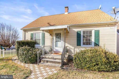 2960 Hanover Pike, HANOVER, PA, 17331-8838 | Card Image