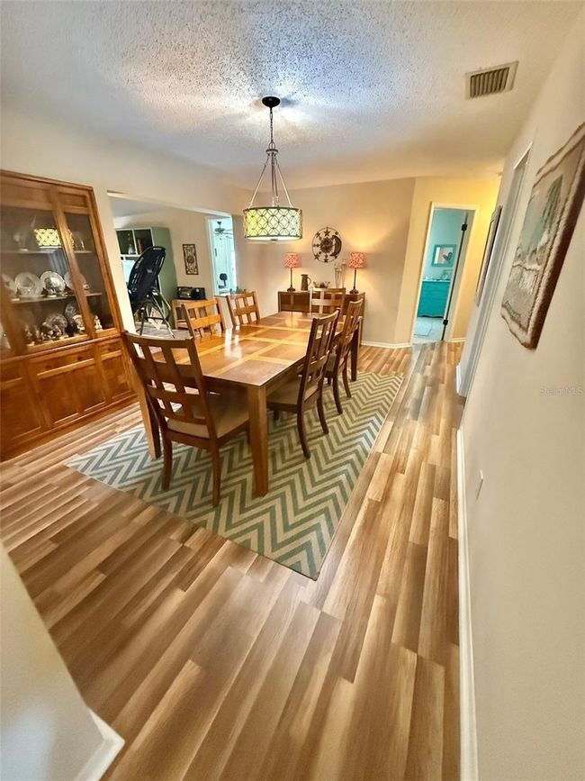 1814 Driftwood Cir S, House other with 4 bedrooms, 2 bathrooms and null parking in OLDSMAR FL | Image 9