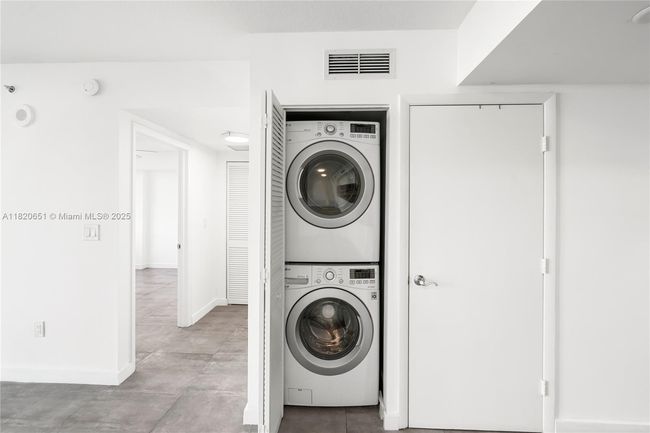 APT-707 - 31 Se 5 Th St, Condo with 1 bedrooms, 1 bathrooms and null parking in Miami FL | Image 13