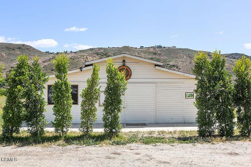 11664 Santa Rosa Road, Camarillo, CA, 93012 | Card Image