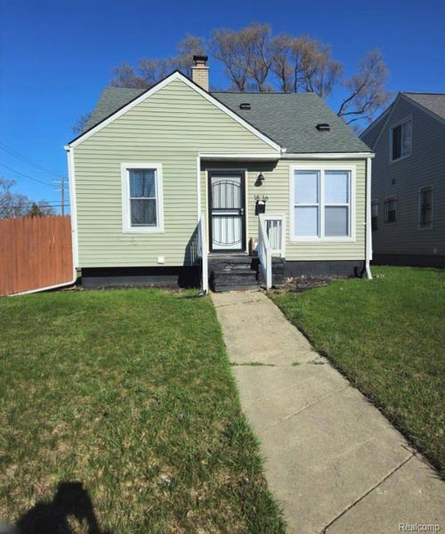 18116 Bloom St, Detroit, MI, 48234-2421 | Card Image