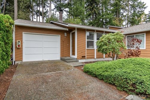 1-665 Nw Atalanta Way, Oak Harbor, WA, 98277-2081 | Card Image