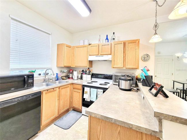 APT-127 - 3584 30 Th Way, Condo with 2 bedrooms, 3 bathrooms and null parking in GAINESVILLE FL | Image 9