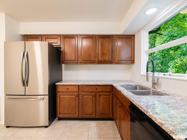 743 W Wonderview Dr, House other with 3 bedrooms, 2 bathrooms and null parking in Dunlap IL | Image 17