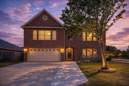 3188 Spyglass Dr, Grand Prairie, TX, 75052-7509 | Card Image