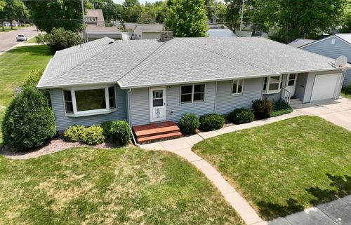 601 S 10th St, Olivia, MN, 56277-1508 | Card Image