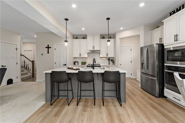 472 Sarjean Way, House other with 4 bedrooms, 3 bathrooms and 2 parking in Zelienople PA | Image 7