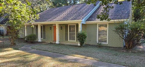 405 Brentwood Dr, Madison, MS, 39110-8505 | Card Image