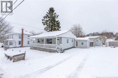 {{alt}} | Card Image