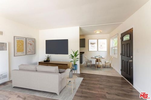 10708 1/2 Moorpark St, Toluca Lake, CA, 91602-2723 | Card Image