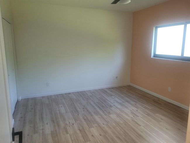 APT-208 - 6175 S Mirror Lake Dr, Condo with 2 bedrooms, 2 bathrooms and null parking in Sebastian FL | Image 4