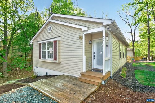 31 Woodlawn Dr, PALMYRA, VA, 22963-2728 | Card Image