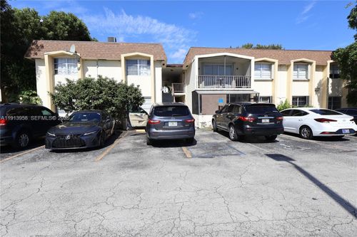 apt-c211-7825 Miller Dr, Miami, FL, 33155-4358 | Card Image