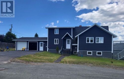 18 Pelley Dr, Springdale, NL, A0J1T0 | Card Image