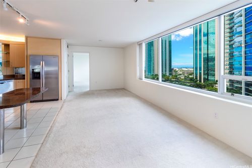 apt-1311-88 Piikoi St, Honolulu, HI, 96814-4277 | Card Image