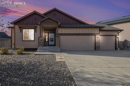 10525 Abrams Dr, Colorado Springs, CO, 80925-8421 | Card Image