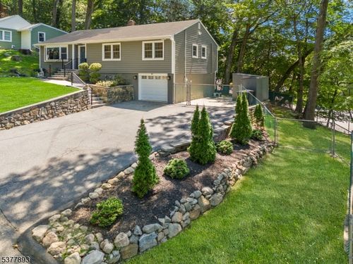 602 Succasunna Rd, Landing, NJ, 07850-1430 | Card Image