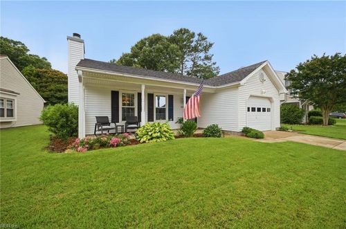 1829 Mullholand Dr, Virginia Beach, VA, 23454-5748 | Card Image