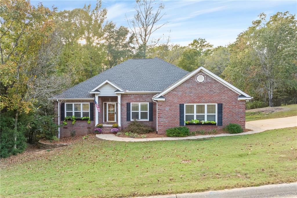 Crescent Blvd, Auburn, AL 36830
