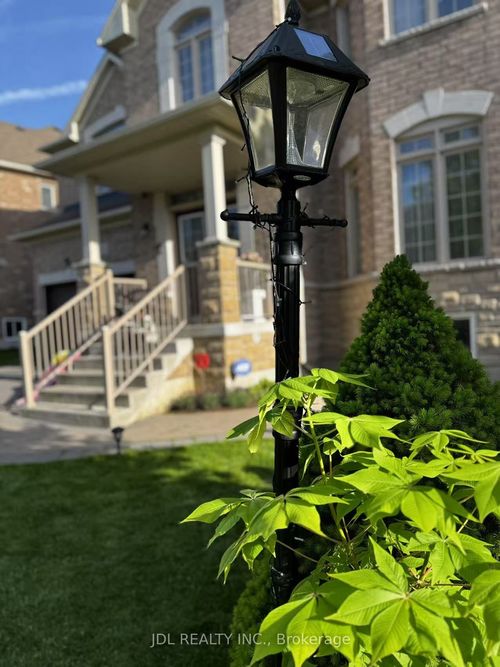 second-floor-room-a-936 Goring Circle, Newmarket, ON, L3X0B6 | Card Image