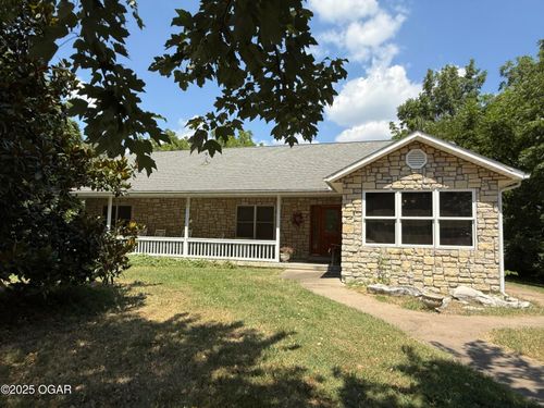 19641 Heron Dr, Neosho, MO, 64850-8393 | Card Image
