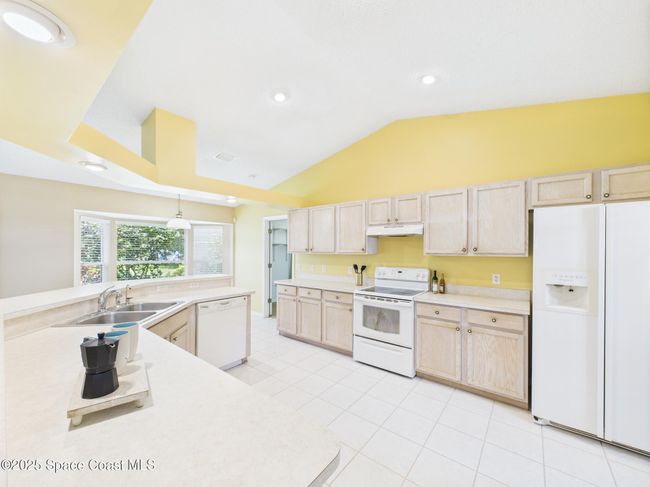 552 Biscayne Ln, House other with 3 bedrooms, 2 bathrooms and null parking in SEBASTIAN FL | Image 12