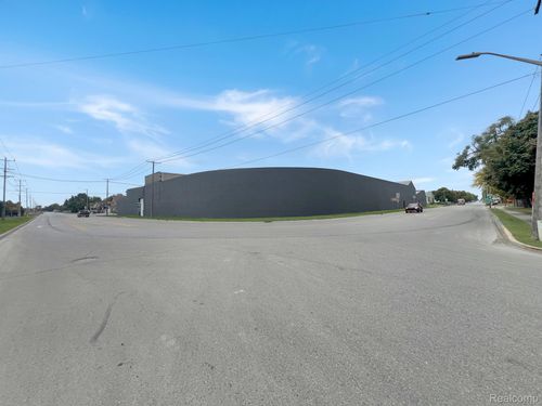 812 N Beck St, Sebewaing, MI, 48759-1120 | Card Image