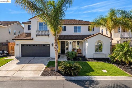 6535 Green Castle Cir, Discovery Bay, CA, 94505-2634 | Card Image