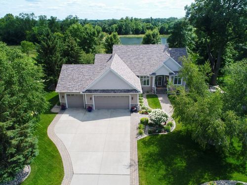 4424 Donway Dr Ne, Alexandria, MN, 56308-5092 | Card Image
