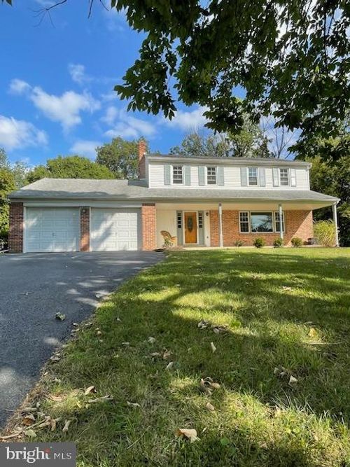 201 Clover Cir, MEDIA, PA, 19063-5439 | Card Image