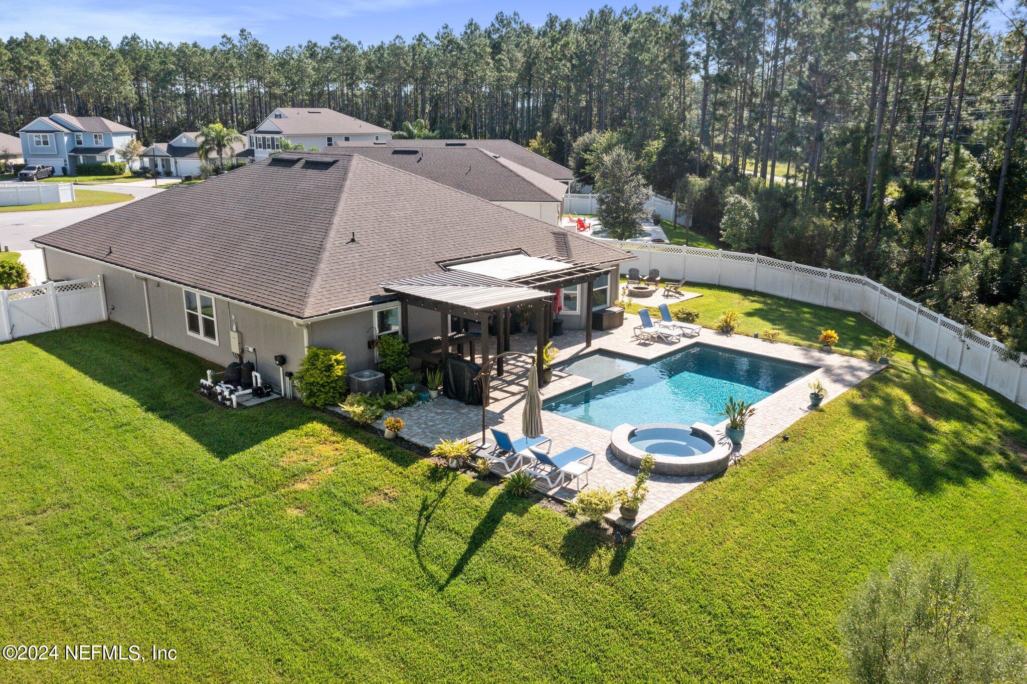 Balmoral Castle Dr, Saint Johns, FL 32259
