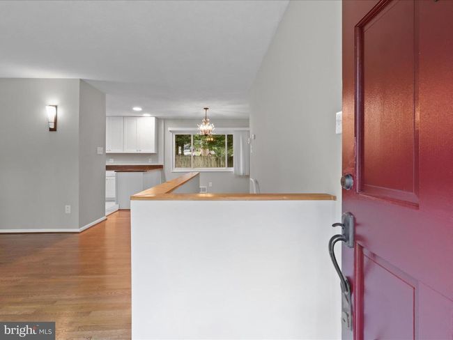 5415 Juliet St, House other with 4 bedrooms, 2 bathrooms and null parking in SPRINGFIELD VA | Image 4