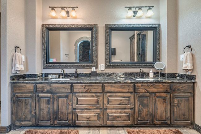 7113 E County Road 114, House other with 4 bedrooms, 4 bathrooms and 3 parking in Midland TX | Image 30