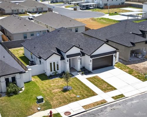 808 N Brushfield Ave, Edinburg, TX, 78541-1410 | Card Image