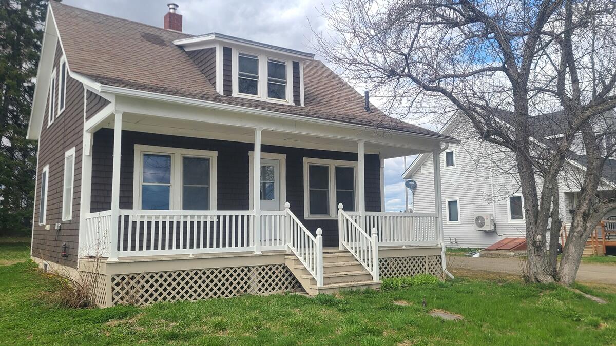 Turner St, Presque Isle, ME 04769