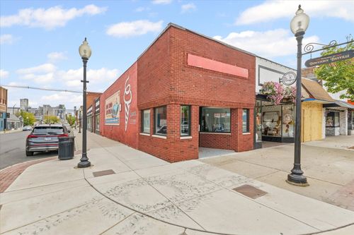 57 N Vermilion St, Danville, IL, 61832-5889 | Card Image