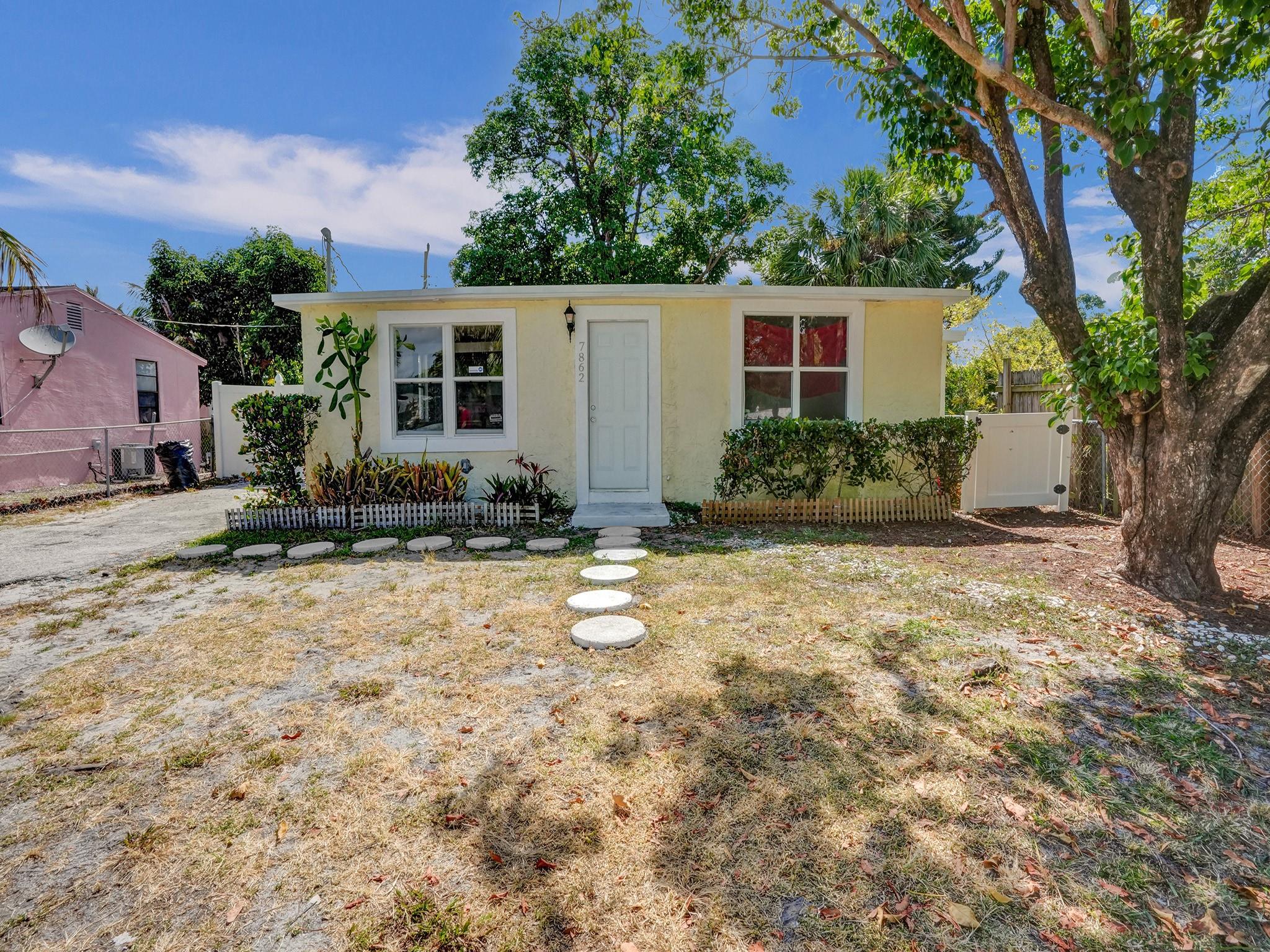 Overlook Rd, Lantana, FL 33462