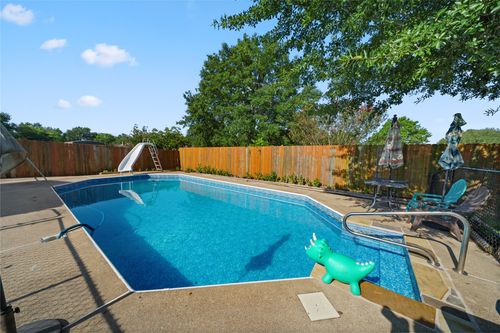 309 Gray St, Henderson, TX, 75652-2733 | Card Image