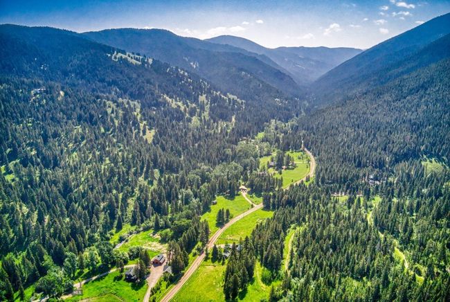 14470 Cottonwood Canyon Rd, House other with 2 bedrooms, 1 bathrooms and null parking in Bozeman MT | Image 34