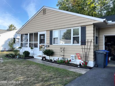 20 Wall Cress Court, Home with 2 bedrooms, 1 bathrooms and null parking in Toms River NJ | Image 2