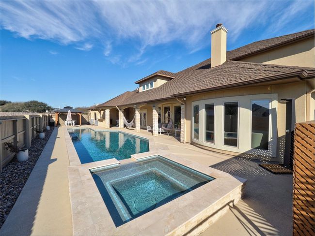 Tranquil pool area | Image 33