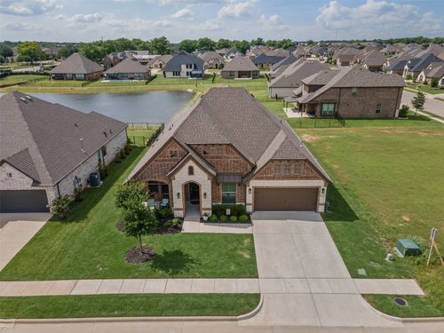 1037 Mickelson Dr, Granbury, TX, 76048-3092 | Card Image