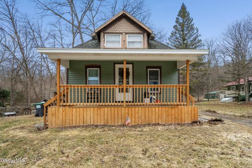 894 Noonan Rd, Fort Johnson, NY, 12070-1915 | Card Image