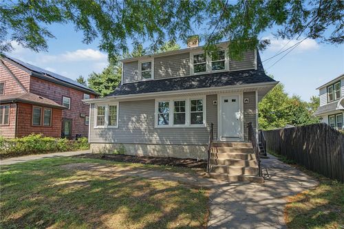 62 Dunbar Ave, North Providence, RI, 02904-3213 | Card Image