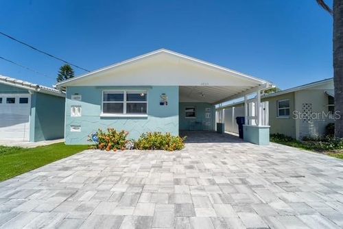 4825 Floramar Ter, NEW PORT RICHEY, FL, 34652-3301 | Card Image