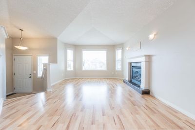 8842 69 Ave, House detached with 4 bedrooms, 3 bathrooms and 3 parking in Grande Prairie AB | Image 3