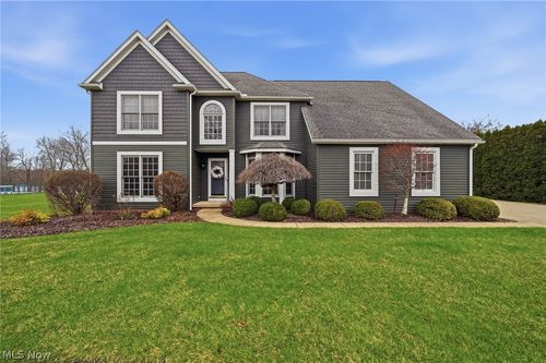 1365 Vermillion Dr, New Franklin, OH, 44203-4728 | Card Image