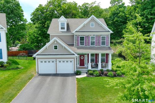 33 S Crossing Way, Bethel, CT, 06801-1666 | Card Image